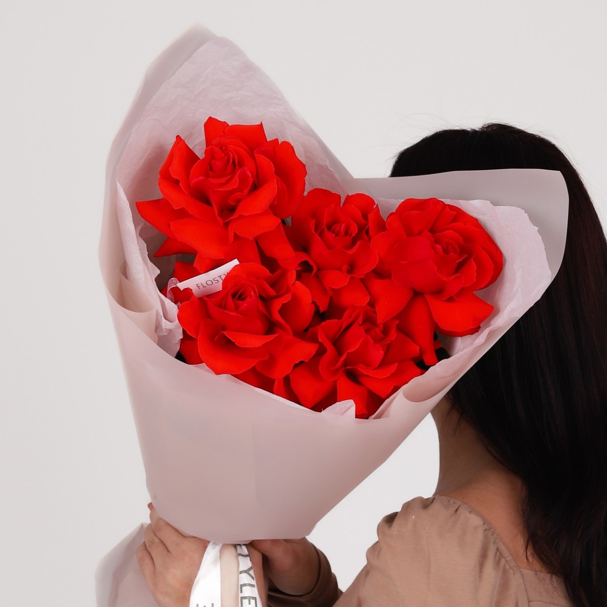 Букет из 5 французских красных роз